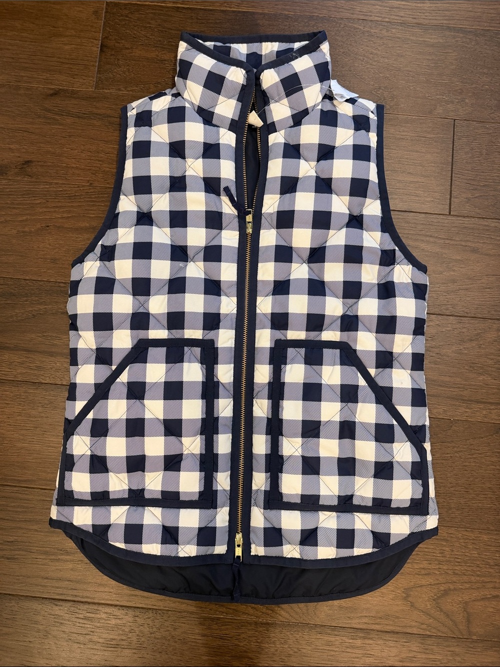 J.Crew Navy and White Gingham Quilted Vest Size XXS NWT - C53-030